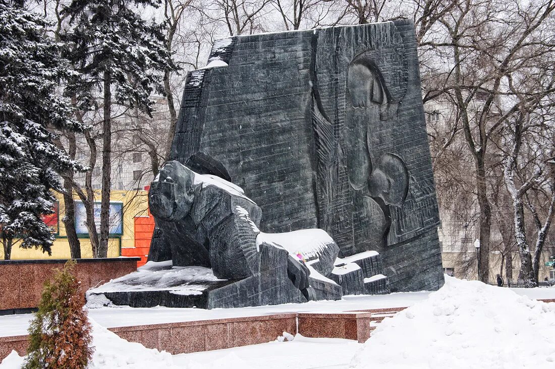 Воронеж монумент славы. Памятник славы (Воронеж) памятники Воронежа. Мемориальный комплекс памятник славы. Воронежский памятник славы. Исторические памятники воронежа