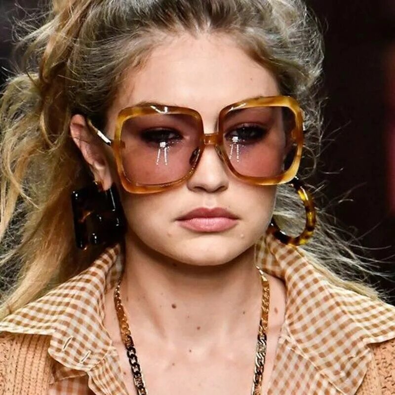 The Best Earrings, Sunglasses, and More Accessories at New York Fashion Week Eye