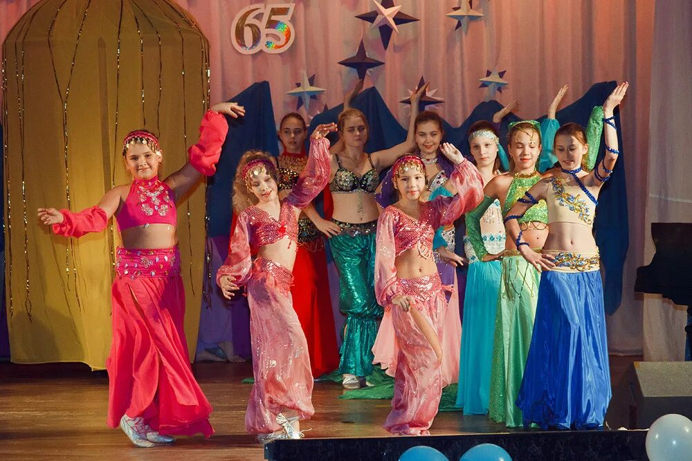 Студия танца грация. Ломоносовский районный дворец культуры горбунки. Студия танца грация. Студия танца грация. Набор детей на танцы.