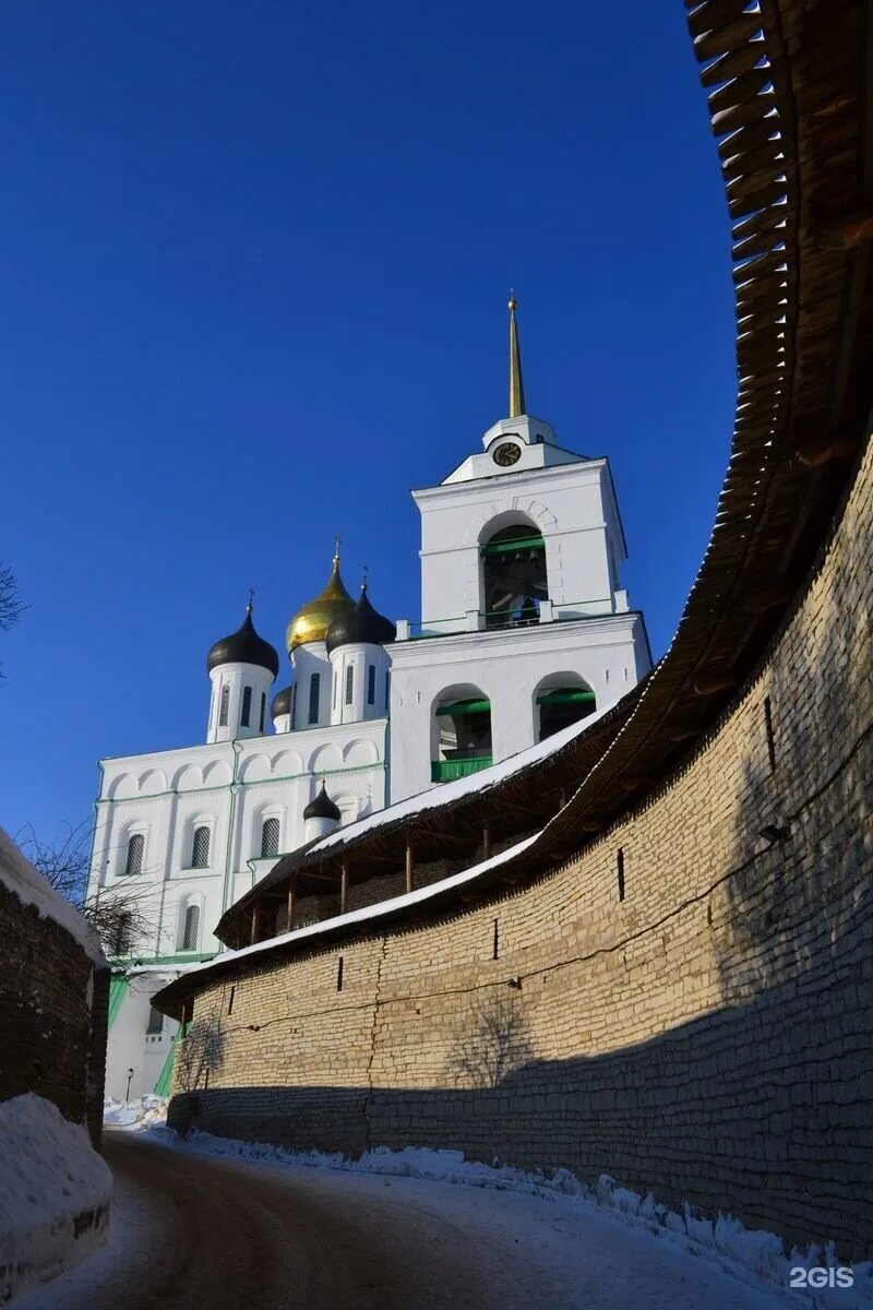 Псковский кремль кром. Псковский кром псков. Псковский кремль ул кремль 4. Памятники архитектуры пскова. Псковский кремль ул кремль 4.