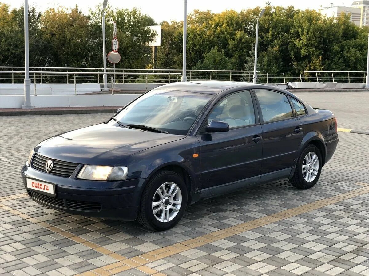 Пассат 1998 г. Фольксваген Пассат 1998г. Фольксваген Пассат 1998 года. Volkswagen Passat 1998 седан. Passat 1998 1.8.