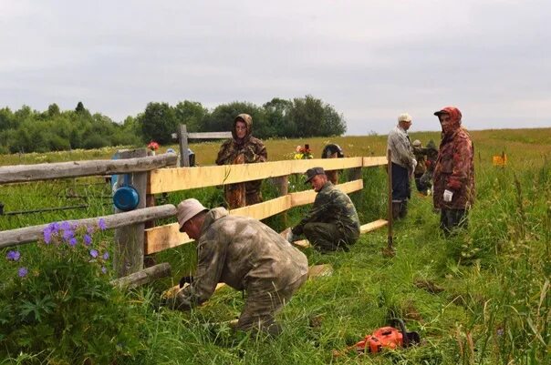 Село Дорогорское Мезенского района Архангельской области. Мезенский район деревня Калино. Деревня ручьи Архангельская область Мезенский район. Село Дорогорское Мезенского района год основания.