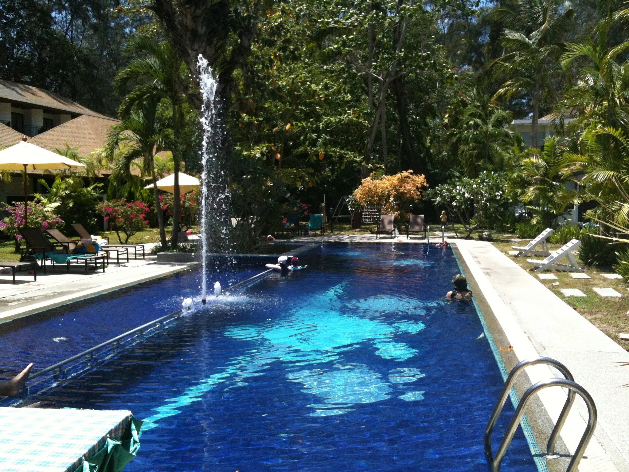 Yang beach resort. Nai yang beach resort 3*. Paradox resort phuket. Наянг бич резорт пхукет. Nai yang beach resort 4 таиланд пхукет.