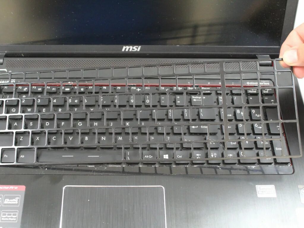 Выключилась клавиатура на ноутбуке. Клавиатура ноутбука msi. клавиши для ноутбука msi. ноутбук с отсоединяющейся клавиатурой. ноутбук msi кнопки на панели.
