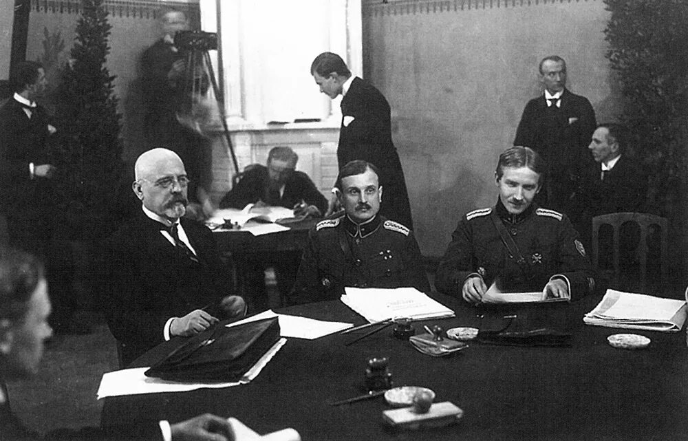 рижский договор 1920. эстония в 1920 году. границы эстонии по тартускому договору на карте. антс пийп. адо́льф абра́мович ио́ффe.