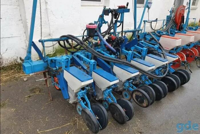 Машинно тракторный агрегат. Сельхозтехника плуг культиватор. Плуг-сеялка для создания хвойных лесных культур. Плуг сеялка. Сошник амазоне дмс.