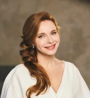 Butalarda sikayotgan qizlarning yashirin kamerasi