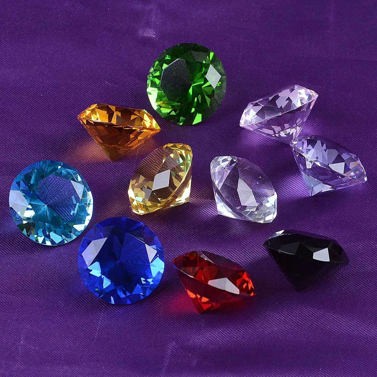 Купить алмазные камни. Разноцветные драгоценные камни. Искусственные драгоценные камни. Цветные Алмазы. Разноцветные бриллианты.