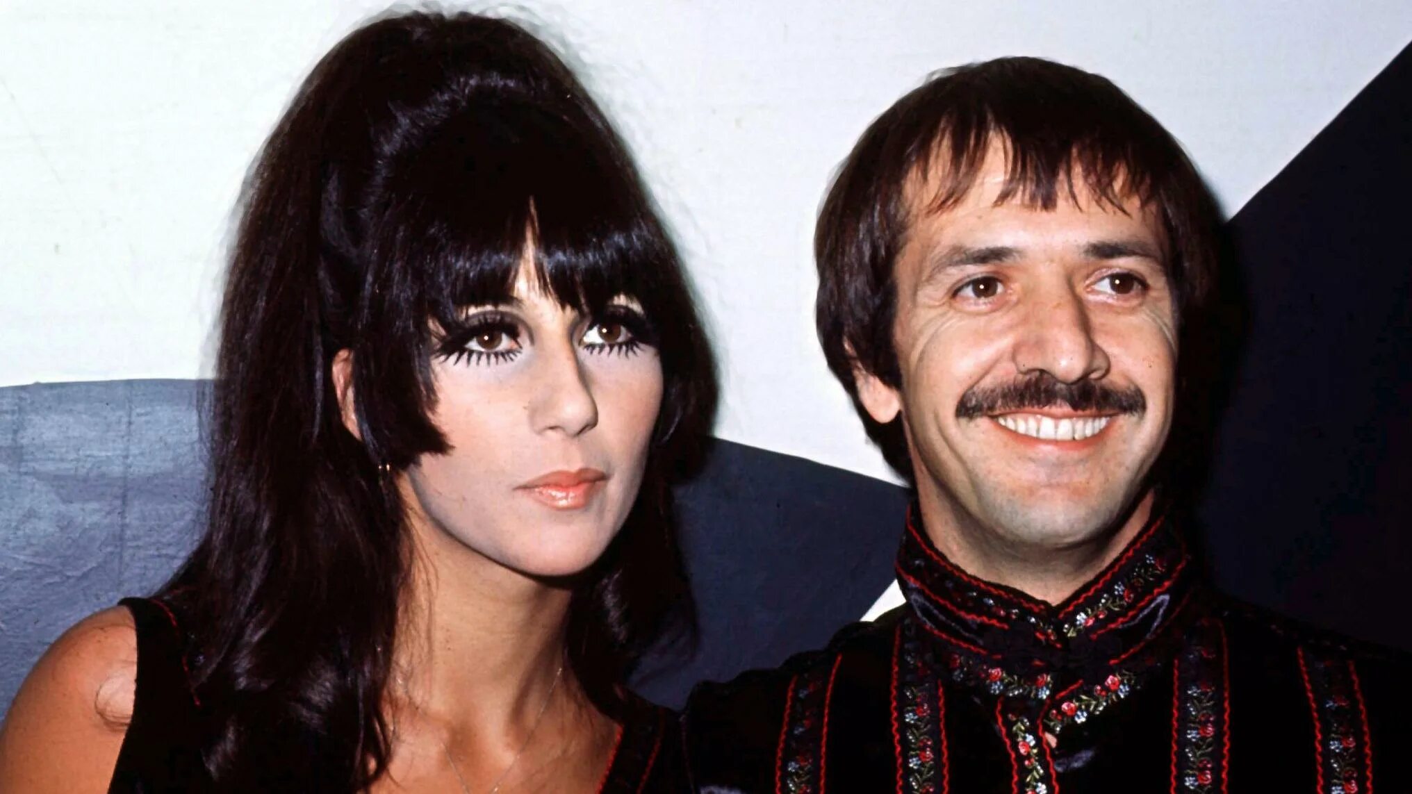 Шер и санни. Сонни и Шер. "Сонни и Шер" ("Sonny & cher"). Cher 1967. Шерилин Саркисян и Сонни Боно.