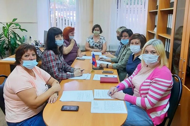 Кдн тула. Комиссия по делам несовершеннолетних тула. отделение по делам несовершеннолетних тамбов. погарская районная администрация по делам несовершеннолетних. комиссия по делам несовершеннолетних юхнов картинки.