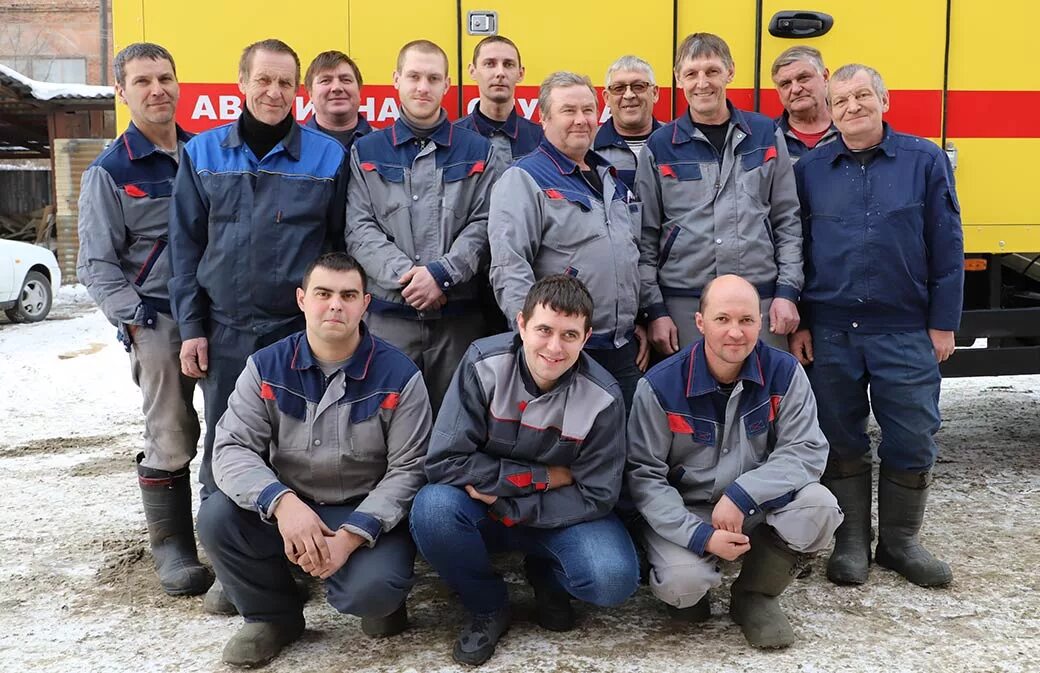 Порыв теплотрассы. Трубы теплотрассы. Электроснабжение котельных. Муп электросетьсбыт канск директор. Прокладка трубопровода теплосети.