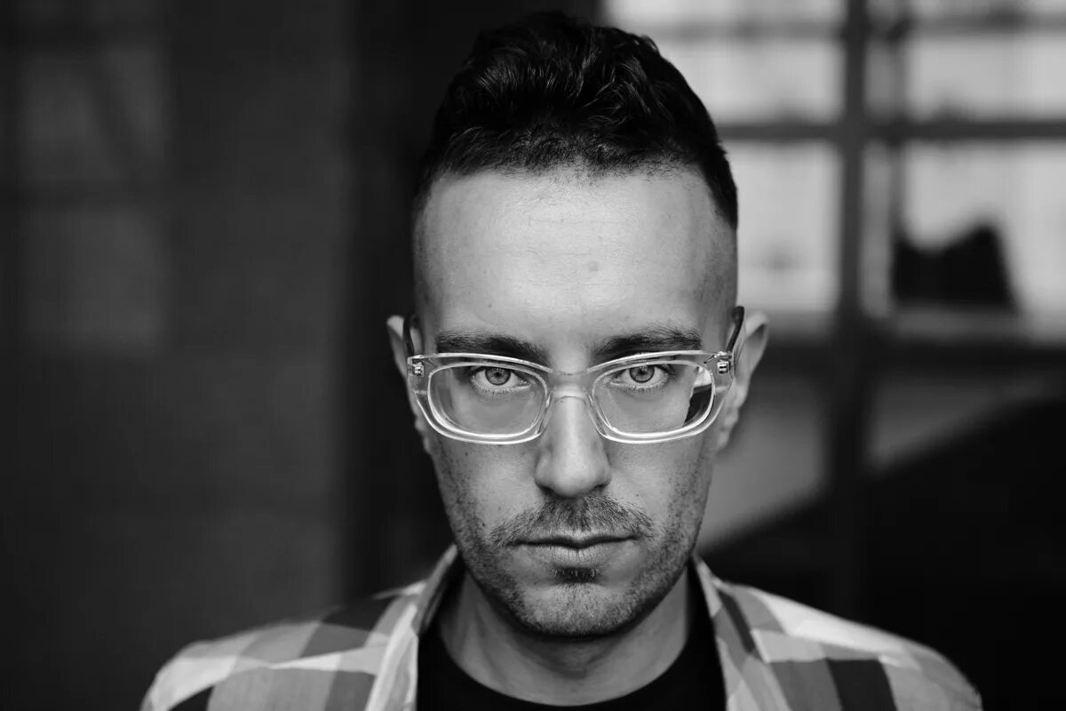 Max kasymov мебель. Max designer. Студия макса касымова. Асимметричная композиция в интерьере. Макс черницов.