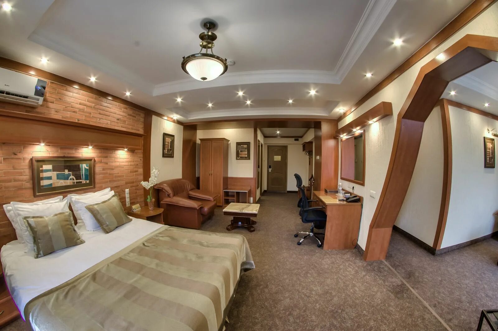 Гостиница алматы в алматы. Алматы гостиница внутри. Проживание в алматы. Гостиница премьер алатау, алматы. Проживание в алматы.