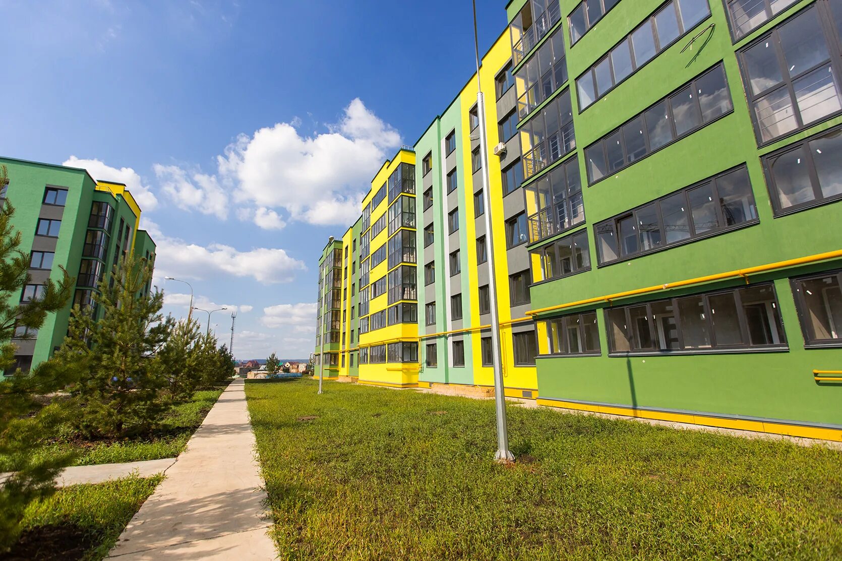 Микрорайон сосны уфа. Экопарк сосновый пермь. Квартира в городе. Экопарк сосны уфа парк. Экопарк сосны уфа парк.