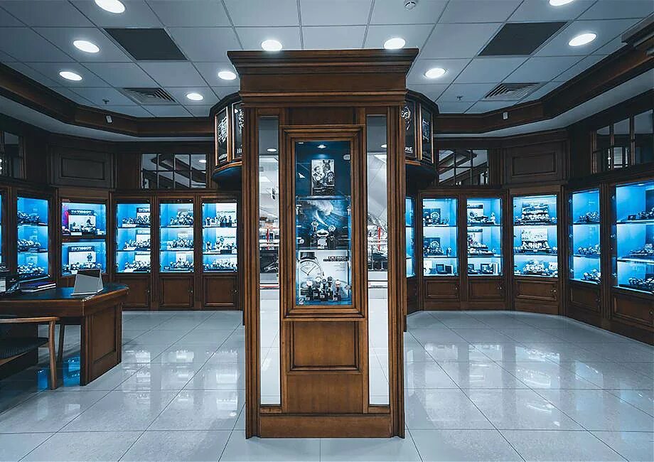 Вакансии магазинов часов. Счастливые часы реклама. Вакансии магазинов часов. Время работы магазина. Объявление о режиме работы магазина.