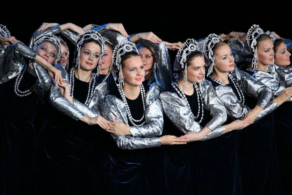 Антре стерлитамак танцы. Создаем танцевальный коллектив. Ансамбль моисеева репетиция. Создаем танцевальный коллектив. Народной хореографический ансамбль надежда.