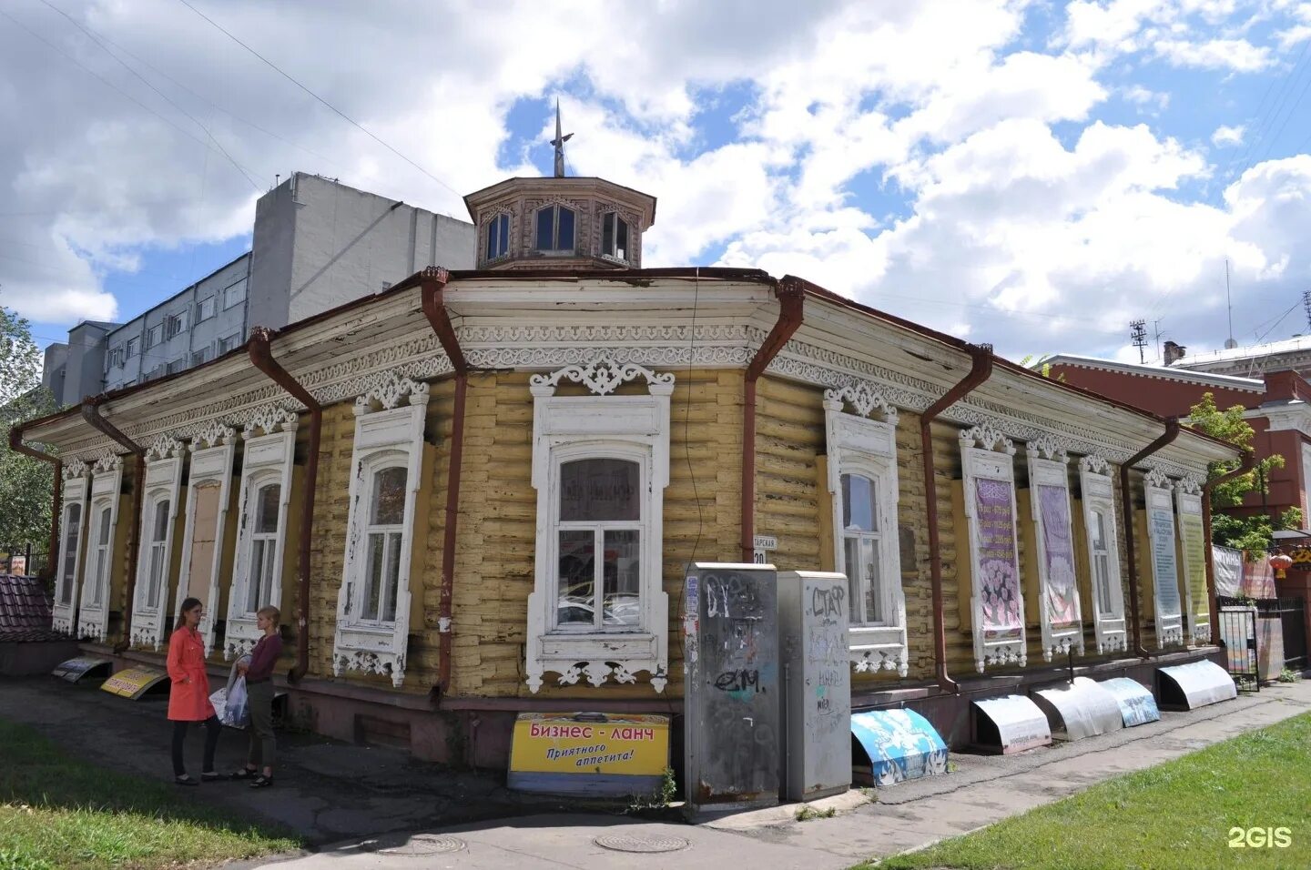 Омский дома. Дом в омске. Частный дом омск. Омский дома. Музей заповедник старина сибирская омская область.