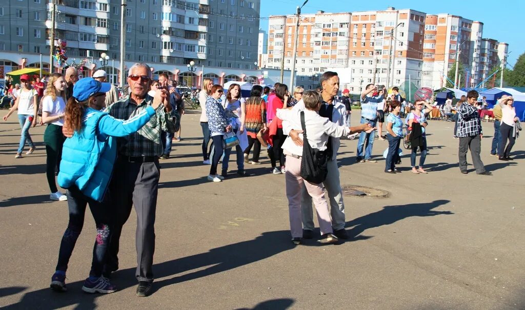 Столица — город сыктывкар центр. Сыктывкар панорама. Население эжвы. Город эжва республика коми. Эжва население.