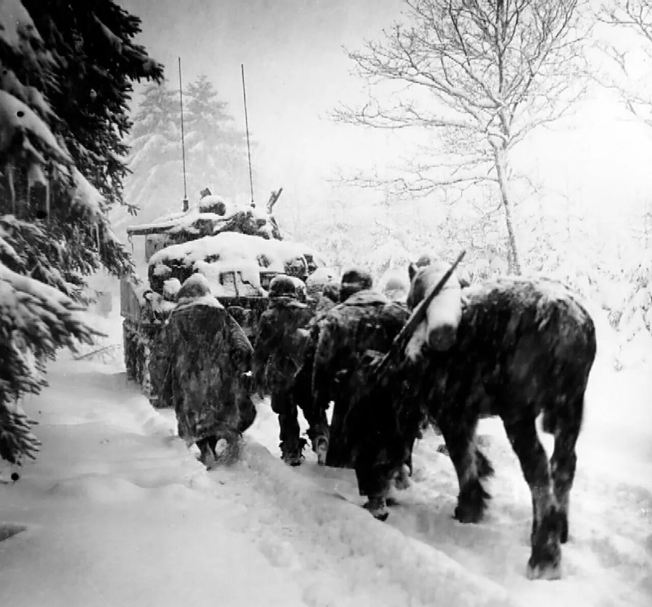 Арденнская операция 1944-1945. Арденнская операция 1944. Диорама Арденны 1944. 1944: Battle of the bulge.