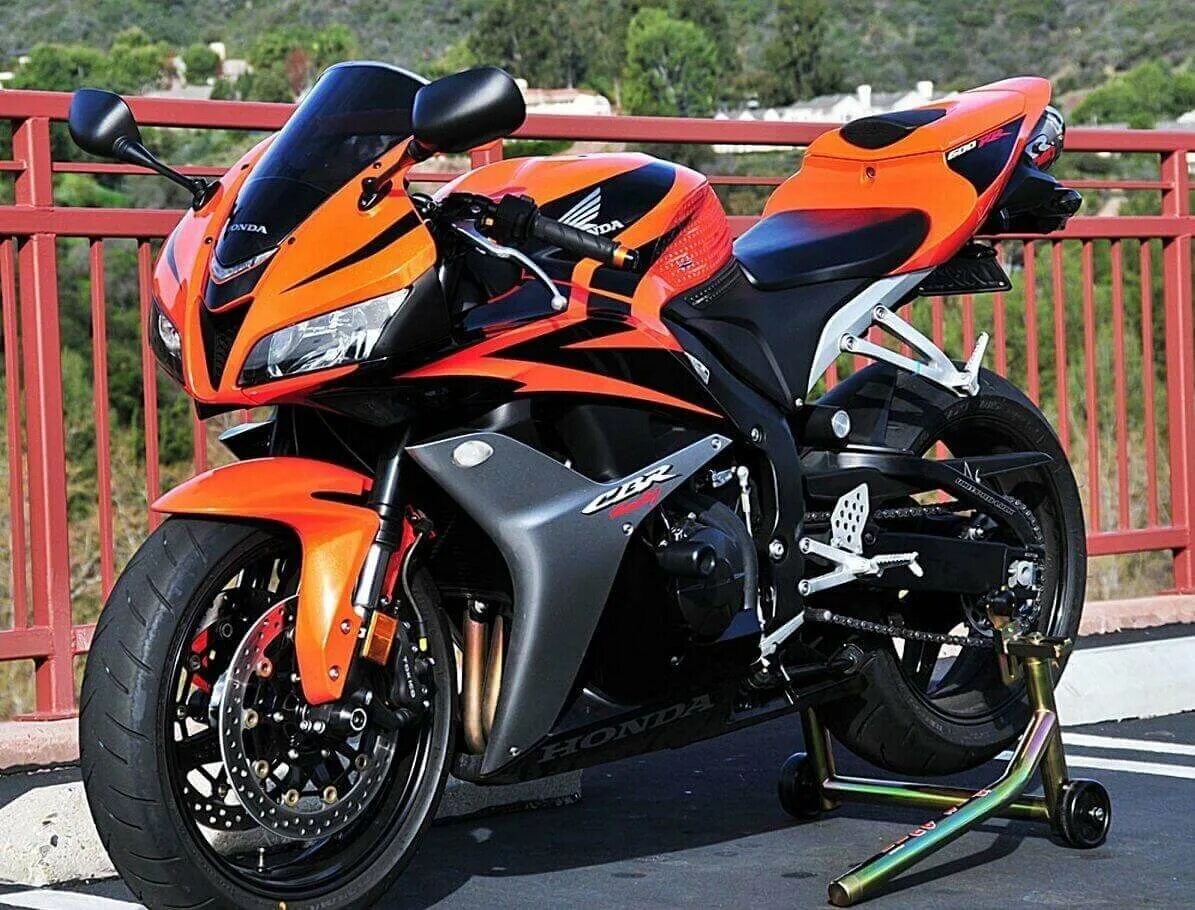 Honda sbr. Honda cbr600rr. Хонда СБР 600рр. Honda SBR 600 RR. Honda cbr600rr 2008.