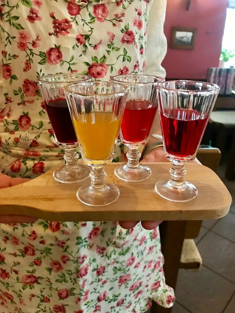 кафе кострома. кафе самовар ростов-на-дону на западном. кафе самовар сатка. ресторан самовар кострома. кострома улица симановского 6 самовар.