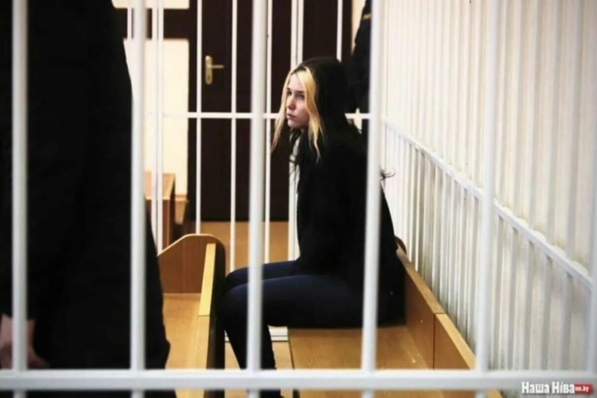 Судили девушку одну она дитя