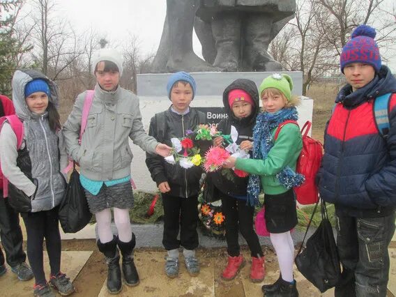 С Левчуновка Николаевский район. Левчуновка школа. Школа село Левчуновка Волгоградская Николаевская.