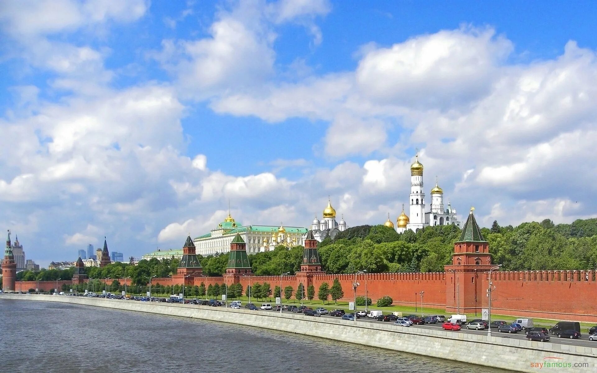 Новаторский кремль. Московский кремль. белокаменный московский кремль. кремлёвская стена московский кремль. московский кремль – самая большая в мире средневековая крепость..