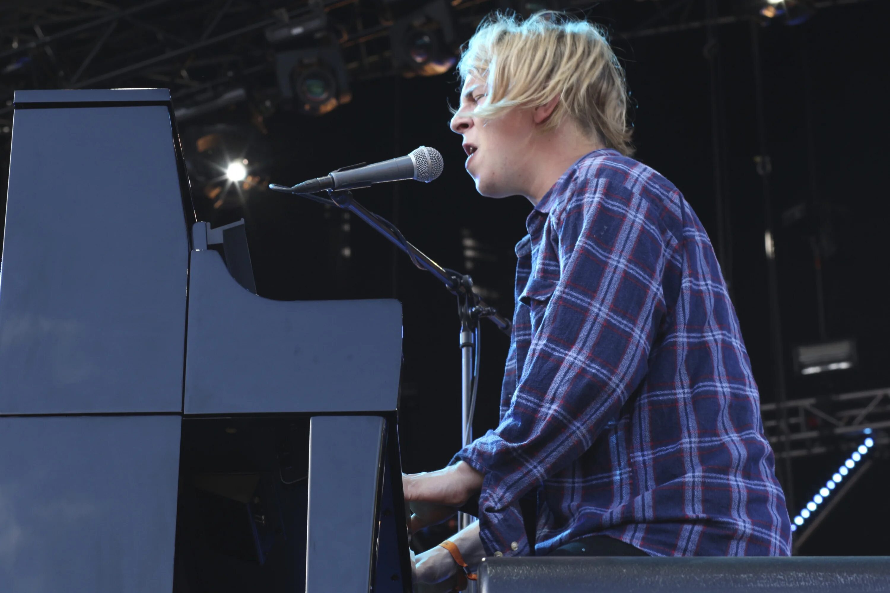 Tom odell friday. Tom Odell 2022. Tom Odell 2021. Tom Odell 2013. Tom Odell 2023.