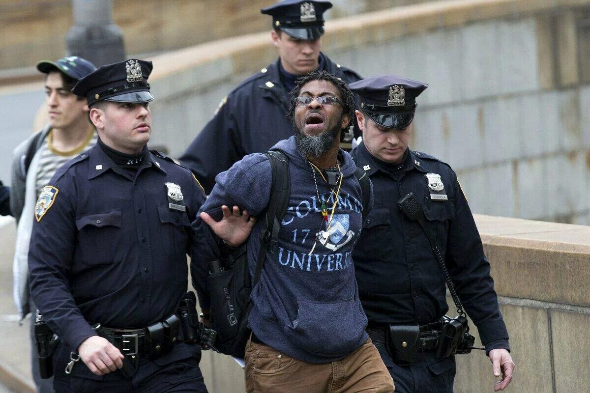 Полиция сша. Махоуни полицейская академия. Мэрион рэмси полицейская академия. Копы сша. Полицейская академия 6 город в осаде.