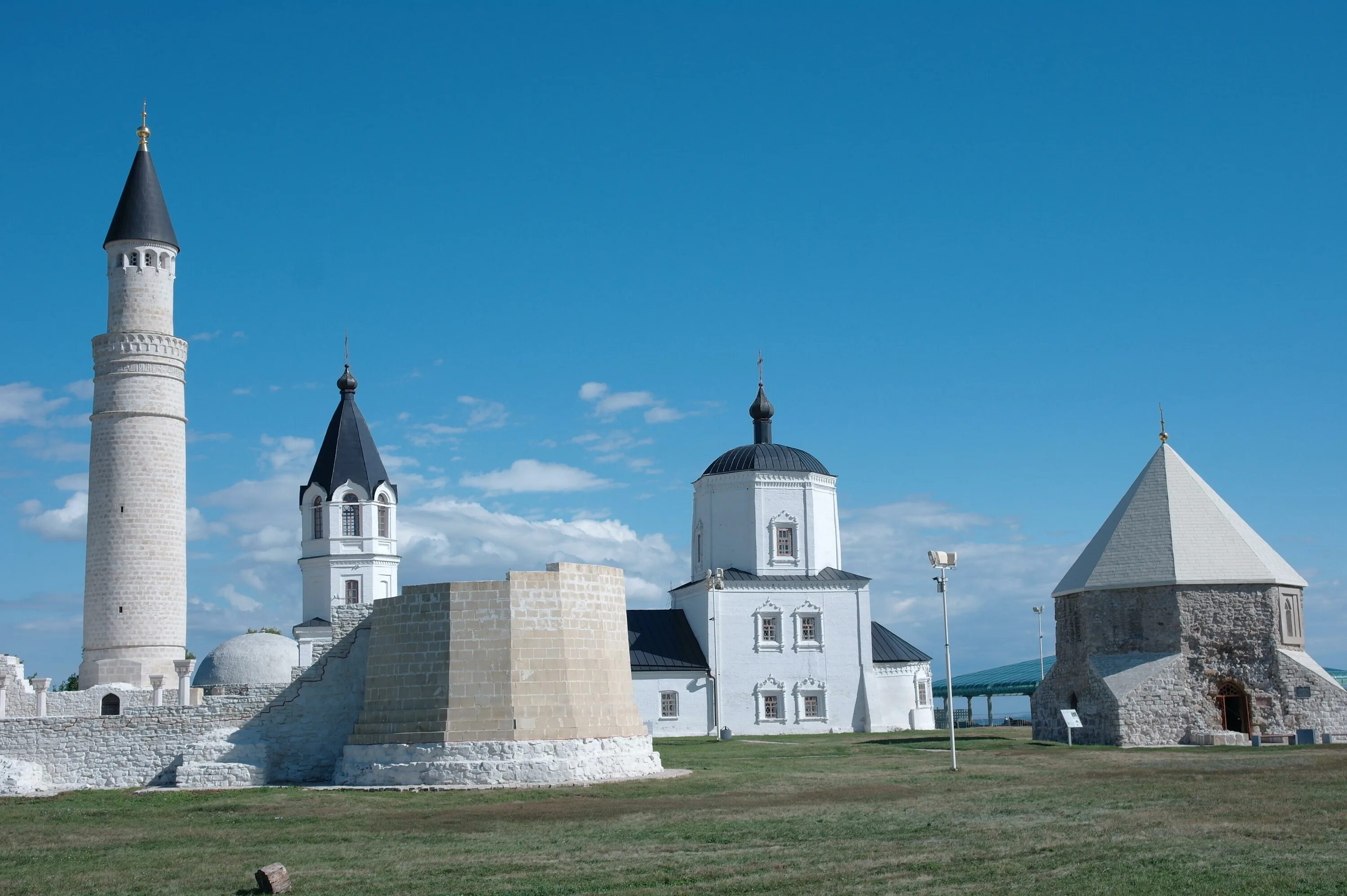 История булгар. Великий Булгар Татарстан. Музей-заповедник Булгар. Волжская Булгария Великий Болгар. Соборная мечеть Булгар.