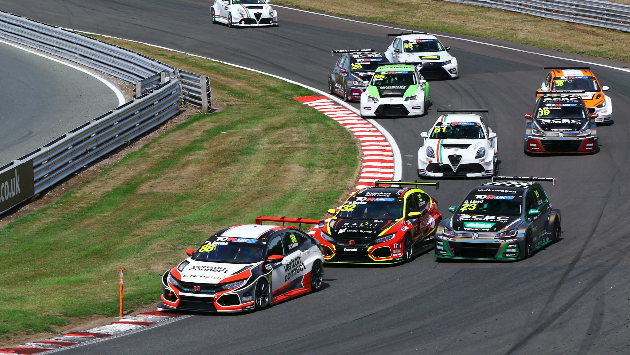 Racing uk. TCR uk. Американский гонки парк. TCR uk 2020. Motor-car Racing in the uk.