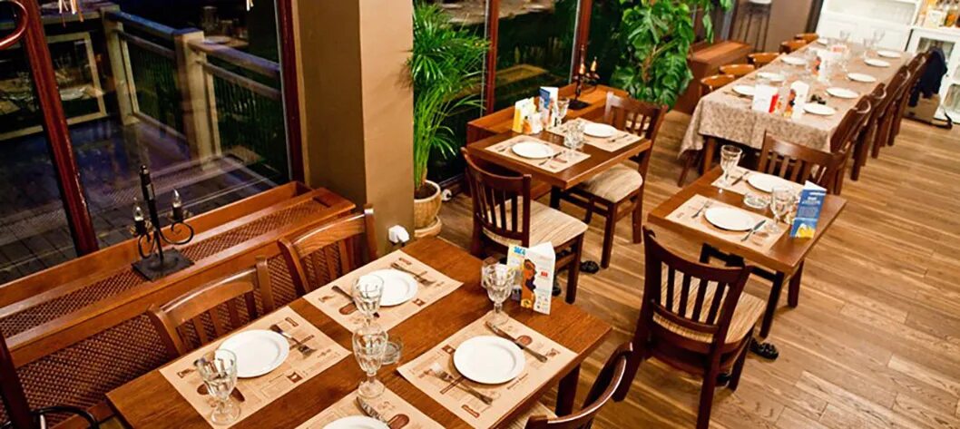 Триумф плаза обнинск рестораны. Ресторан веранда обнинск. Кафе терраса березовский. Веранда обнинск. Веранда обнинск ресторан плаза.