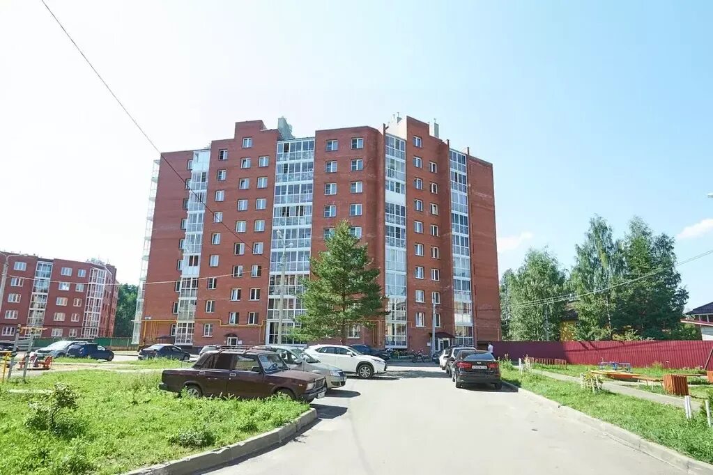 Красный. Вторичка красный бор. Гимназия 70 екатеринбург. Сосновый бор ленинградская область ул солнечная 23. Сосновый проезд 5.