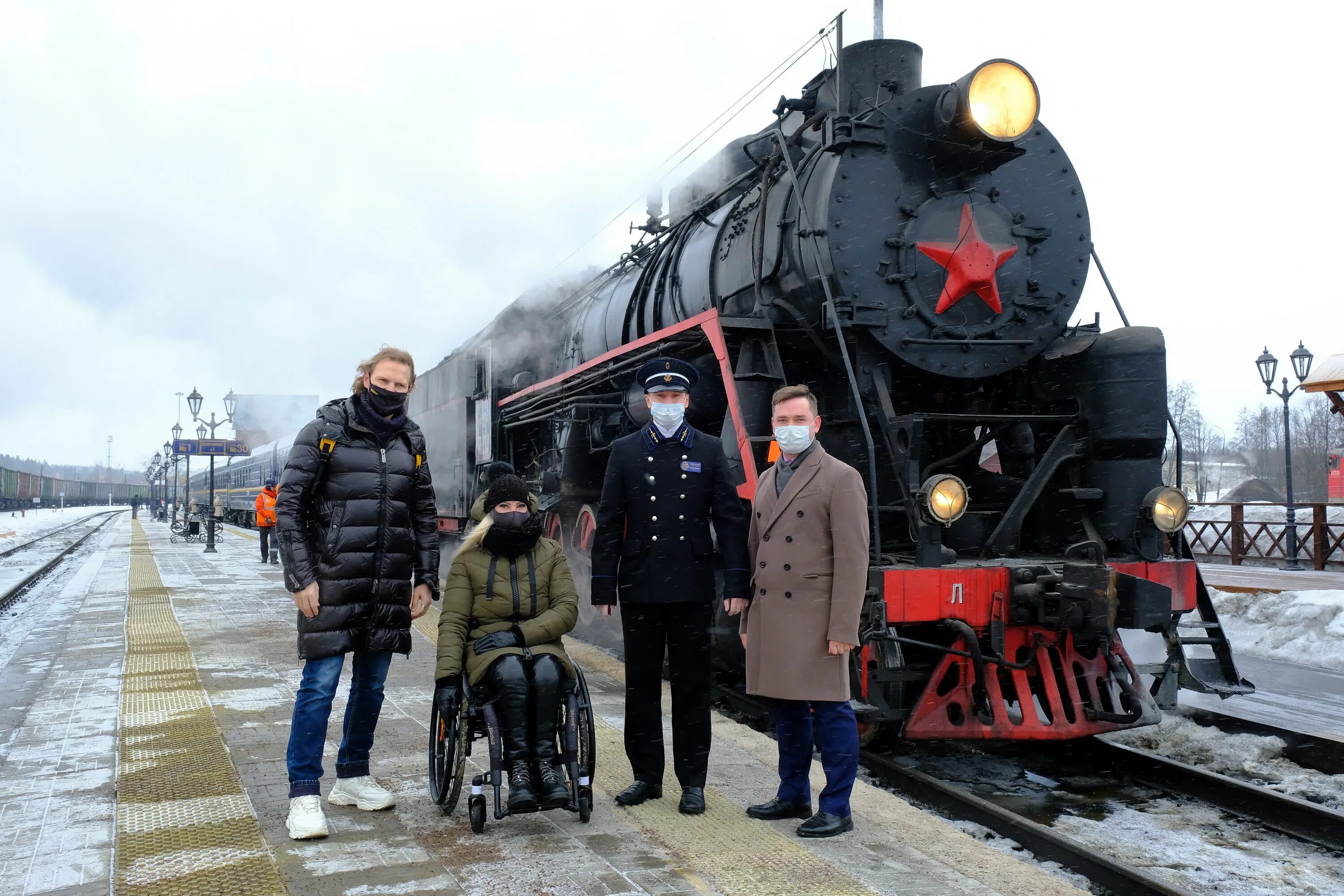 Ретропоезд Рамонь. Ретропоезд Рускеала. Рускеала горный парк ретро поезд. Ретро поезд Воронеж Рамонь.