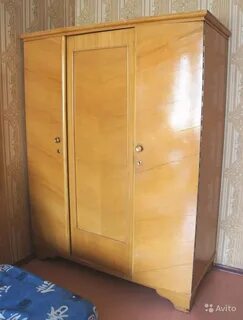 Старый шифоньер