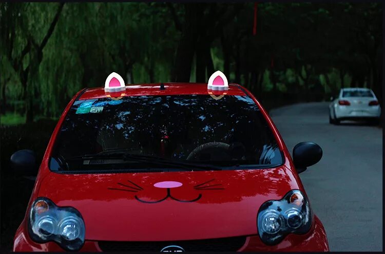 Автомобиль с ушами. Car ear. Авто ушки. Автомобиль с ушами. Наушники cat ear headphones.