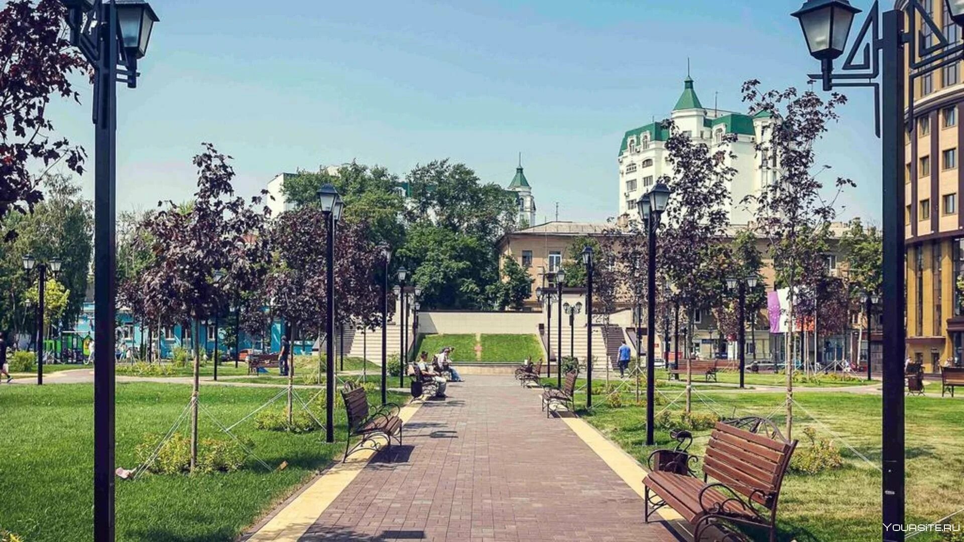 Романовский сквер Воронеж. Центр Воронежа улицы. Прибрежный сквер Воронеж. Mercure Воронеж. Межрегиональный центр воронеж