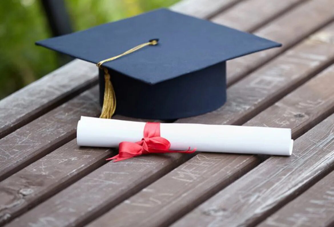 Стипендия бакалавр 2025. Магистратура. бакалавр. bachelor degree. атрибутика университета.