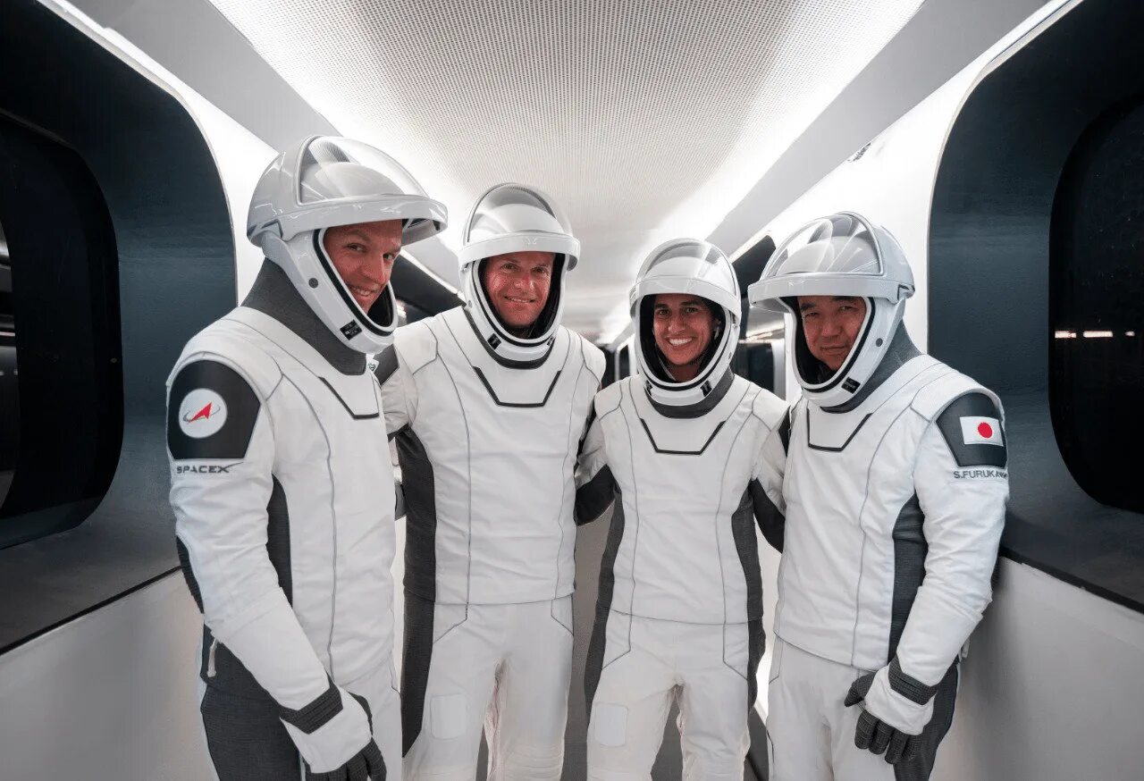 Crew 7. Turkish pray 4 love. Crew 7. Crew 7. Crew love.