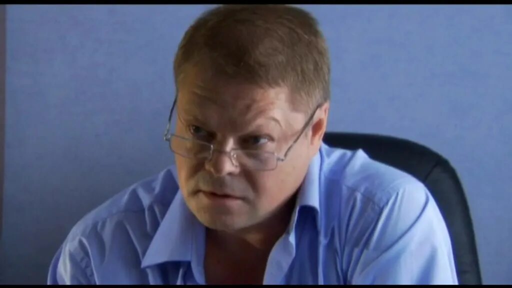 Ян цапник бандитский петербург. Саквояж со светлым будущим 2006. Криштофович режиссер. Саквояж со светлым будущим. Саквояж со светлым будущим 2006.