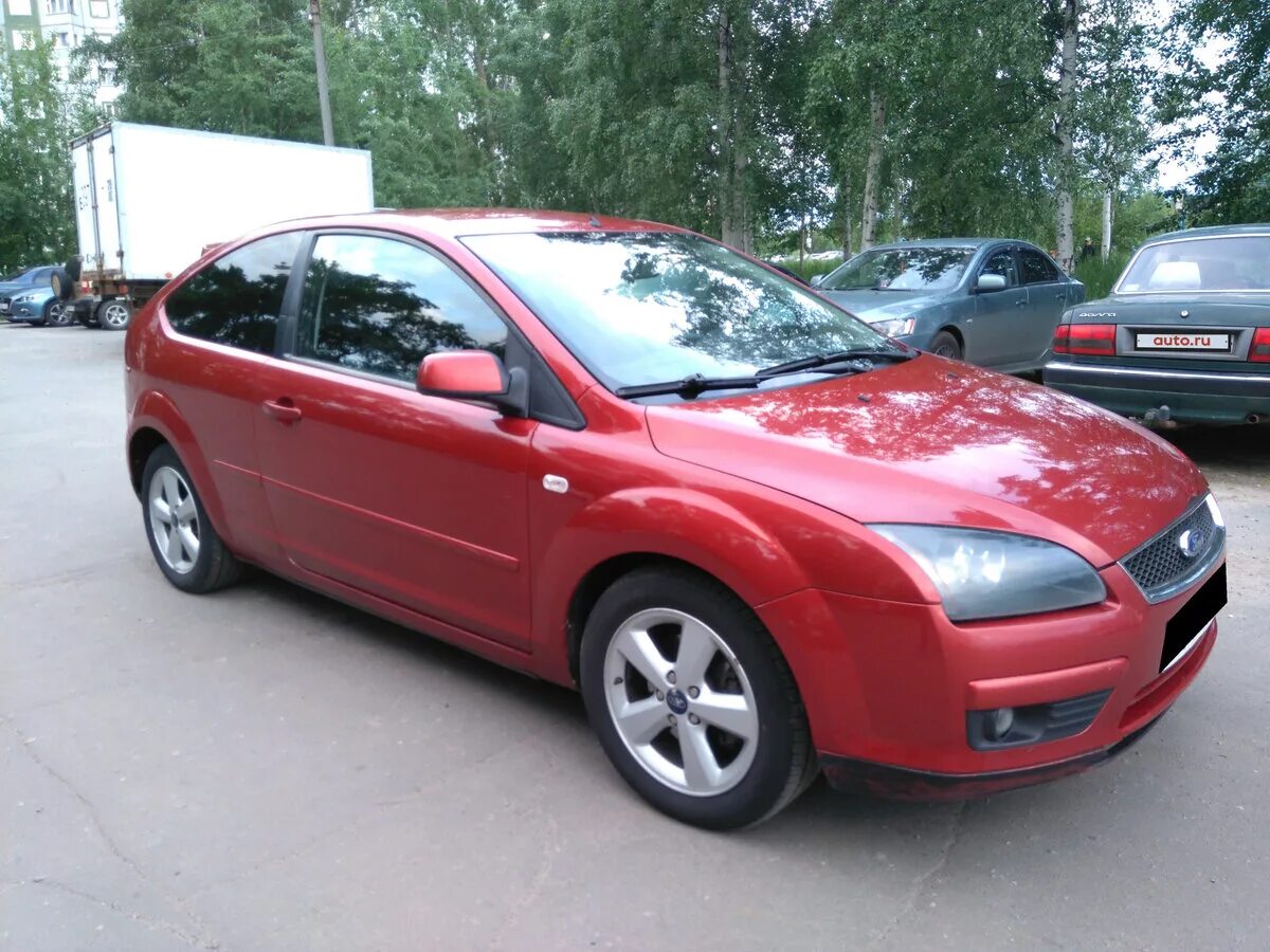 Ford Focus 2006 хэтчбек. Форд фокус 2006 красный. Форд фокус 2007 красный. Форд фокус хэтчбек 2006 красный. Форд фокус 2006 года 1.8