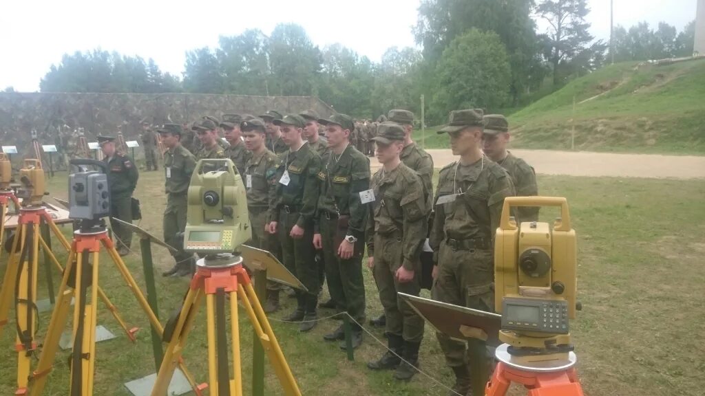 Топогеодезист. Военная геодезия. Военные геодезисты и топографы. Военный геодезист. Топогеодезическое обеспечение войск.