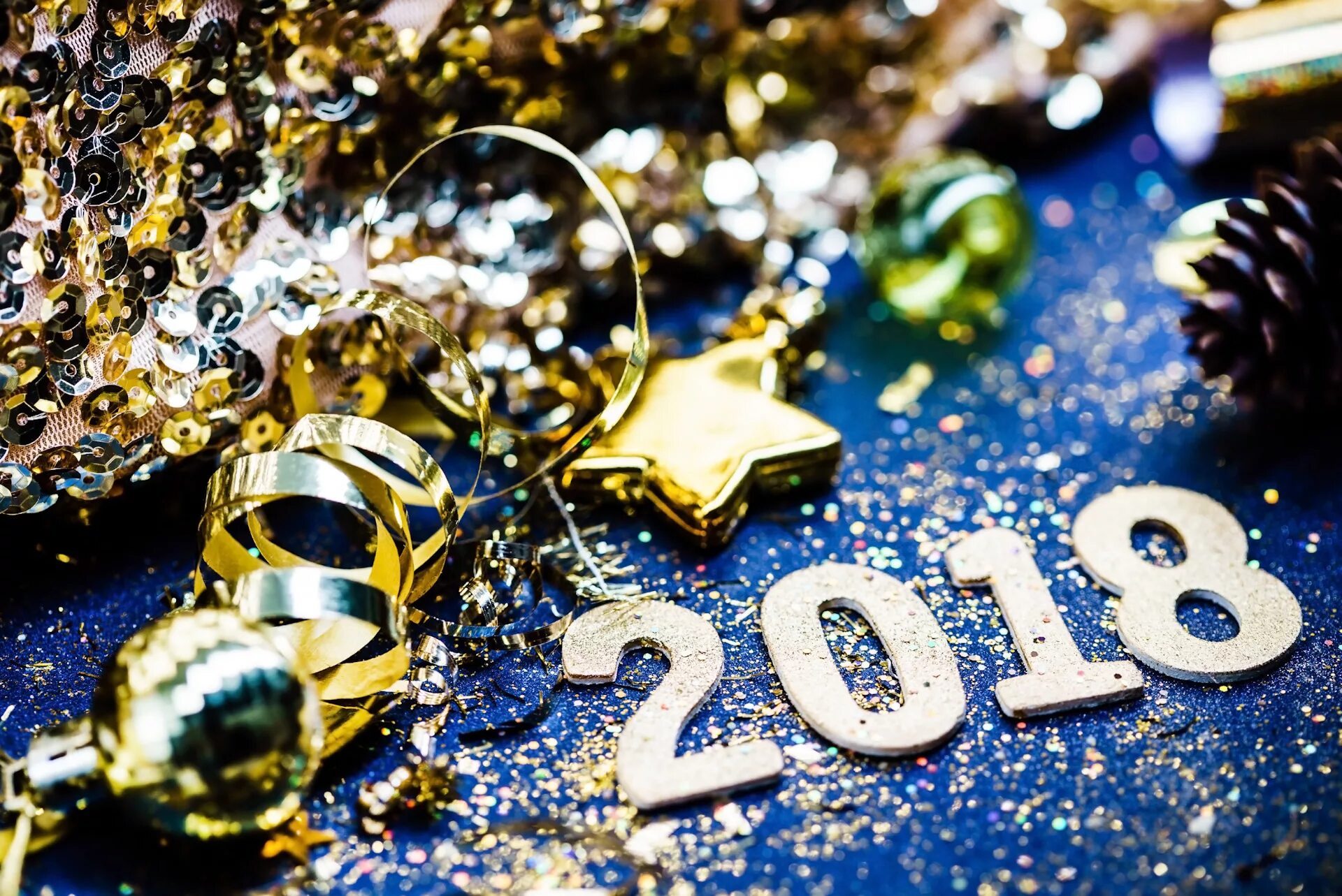 Новый год 2018 новая жизнь. Новый год 2018 новая жизнь. 2018 год новый год. Новый год 2018 новая жизнь. Ура новый год картинки.
