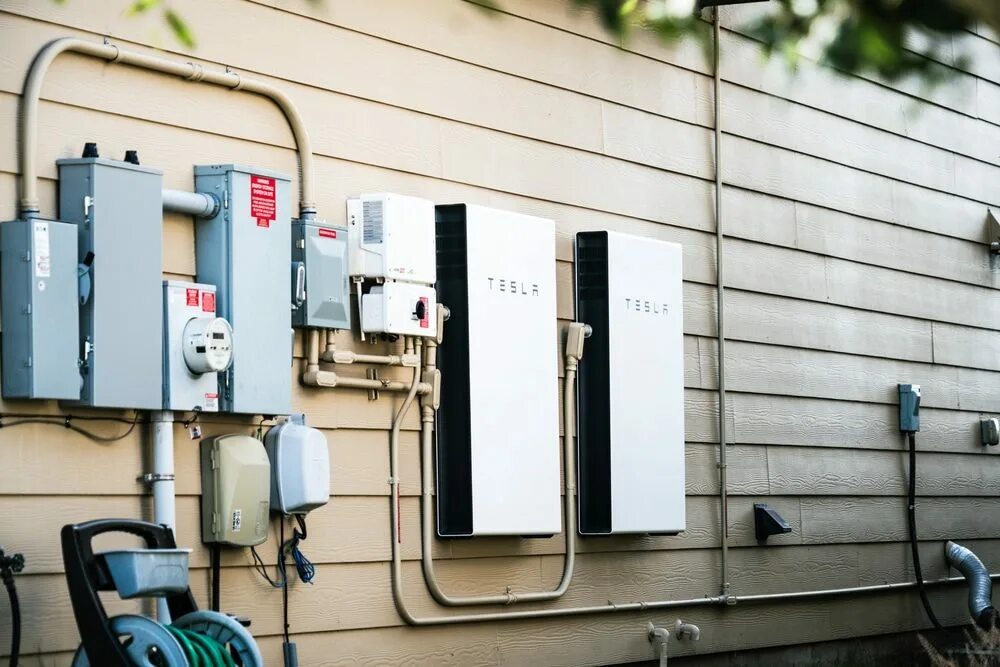 Home battery. Powerwall Batteries Tesla. Home Energy Storage. Residential Energy Storage.. Home Energy Storage Battery.