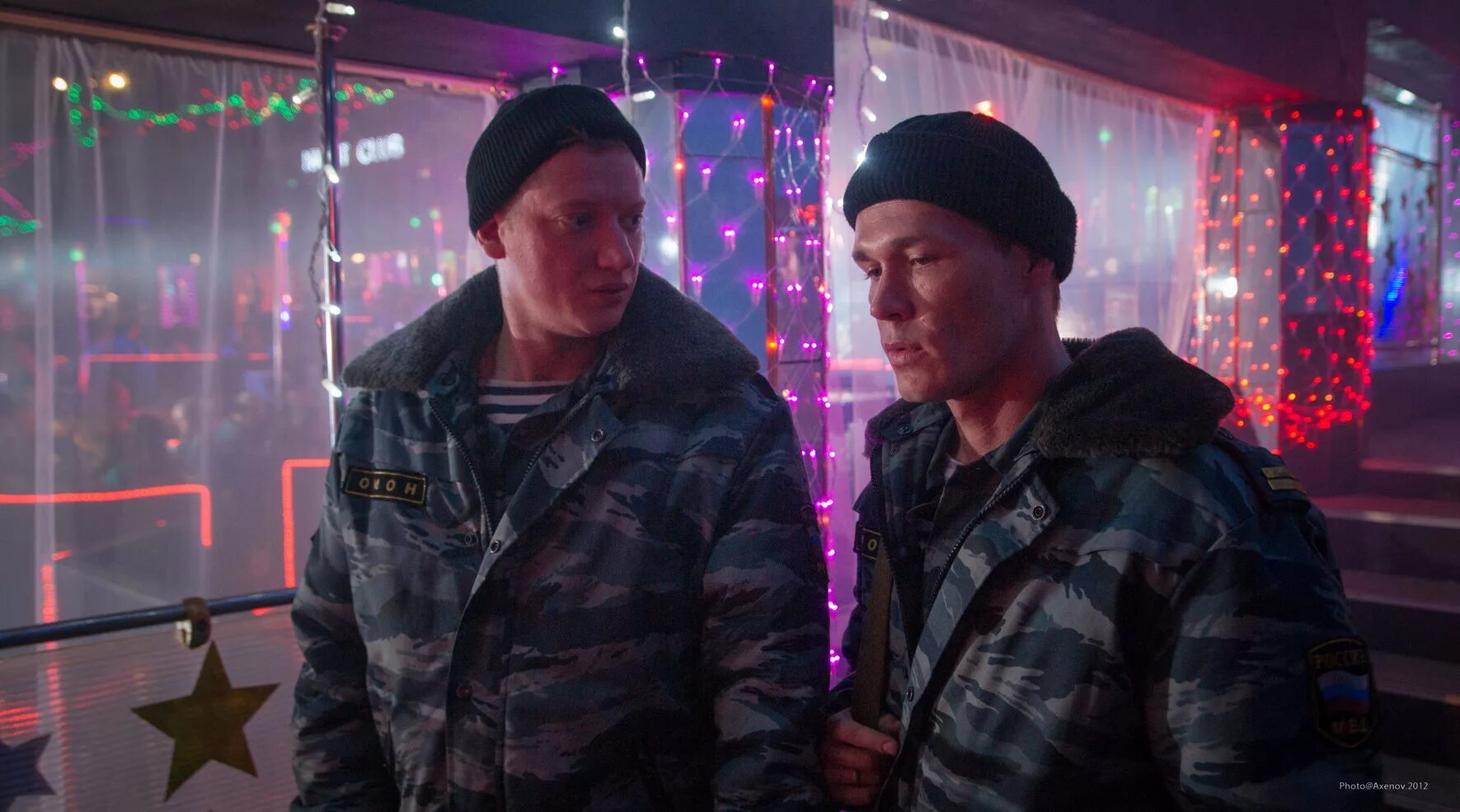 8 кинофильмов. 8 кинофильмов. 8 кинофильмов. Джон рут вешатель. 8 кинофильмов.