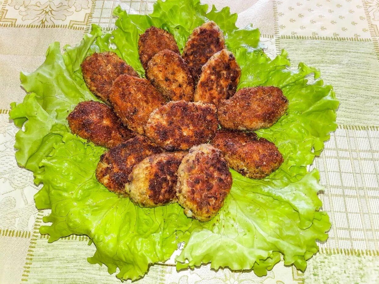 Мясные котлеты с шампиньонами рецепт пошаговый с фото - Nyamkin.RU