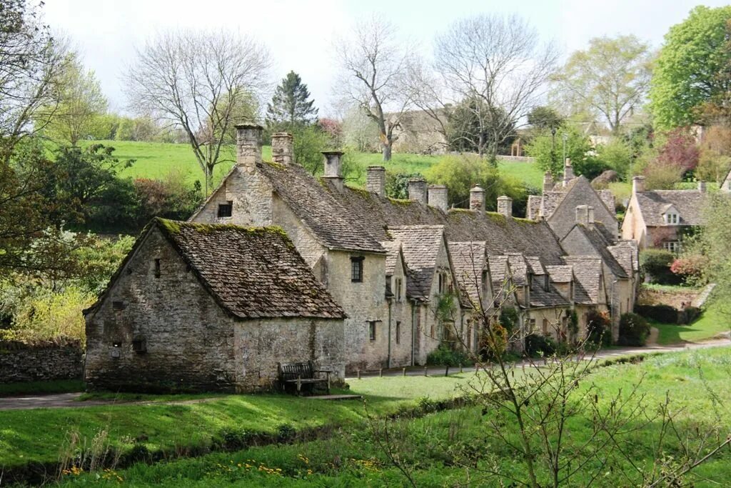 Medieval village. Деревня Бибури Англия. Деревня Гримпен Англия. Средневековая Германская деревня. Средневековая деревня Уолсингем.