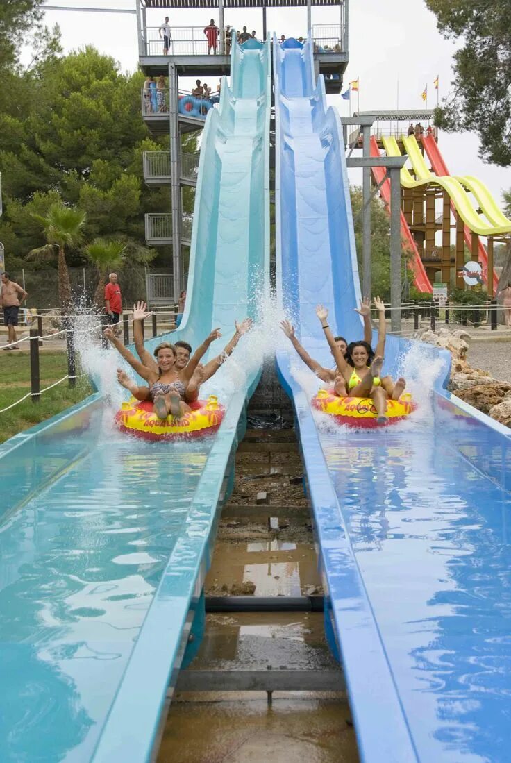 Аквалэнд тольятти горки. Аквалэнд сочи. Аквалэнд сочи. Аквапарк в каспийске аквалэнд. Аквапарк корфу.