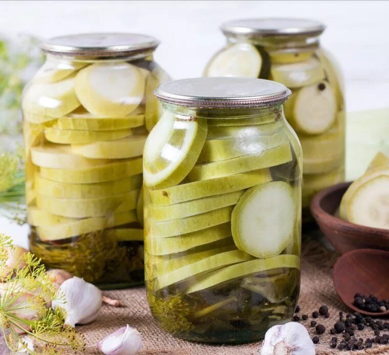 Как приготовить вкусно кабачки маринованные. Кабачки по болгарски. маринованные кабачки. маринованные кабачки на зиму. консервирование кабачков на зиму.